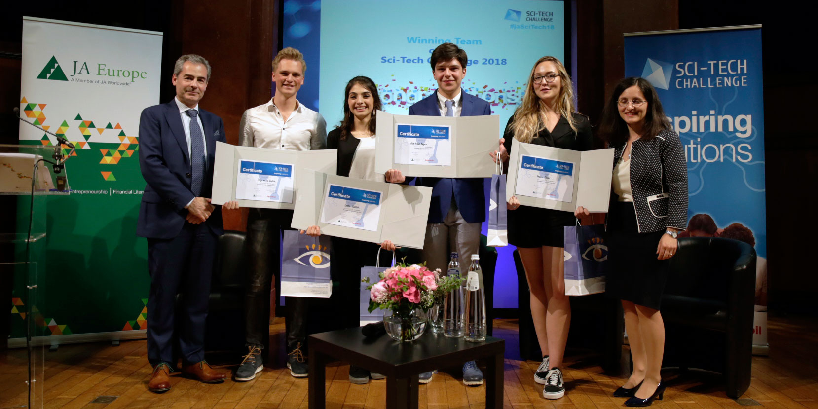 Un tânăr elev din Constanța în echipa europeană câștigătoare a SCI-TECH Challenge 2018