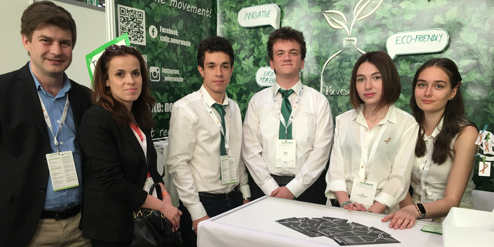 Echipa de elevi antreprenori, câștigătoare în finala din România, participă la finala europeană în Franța